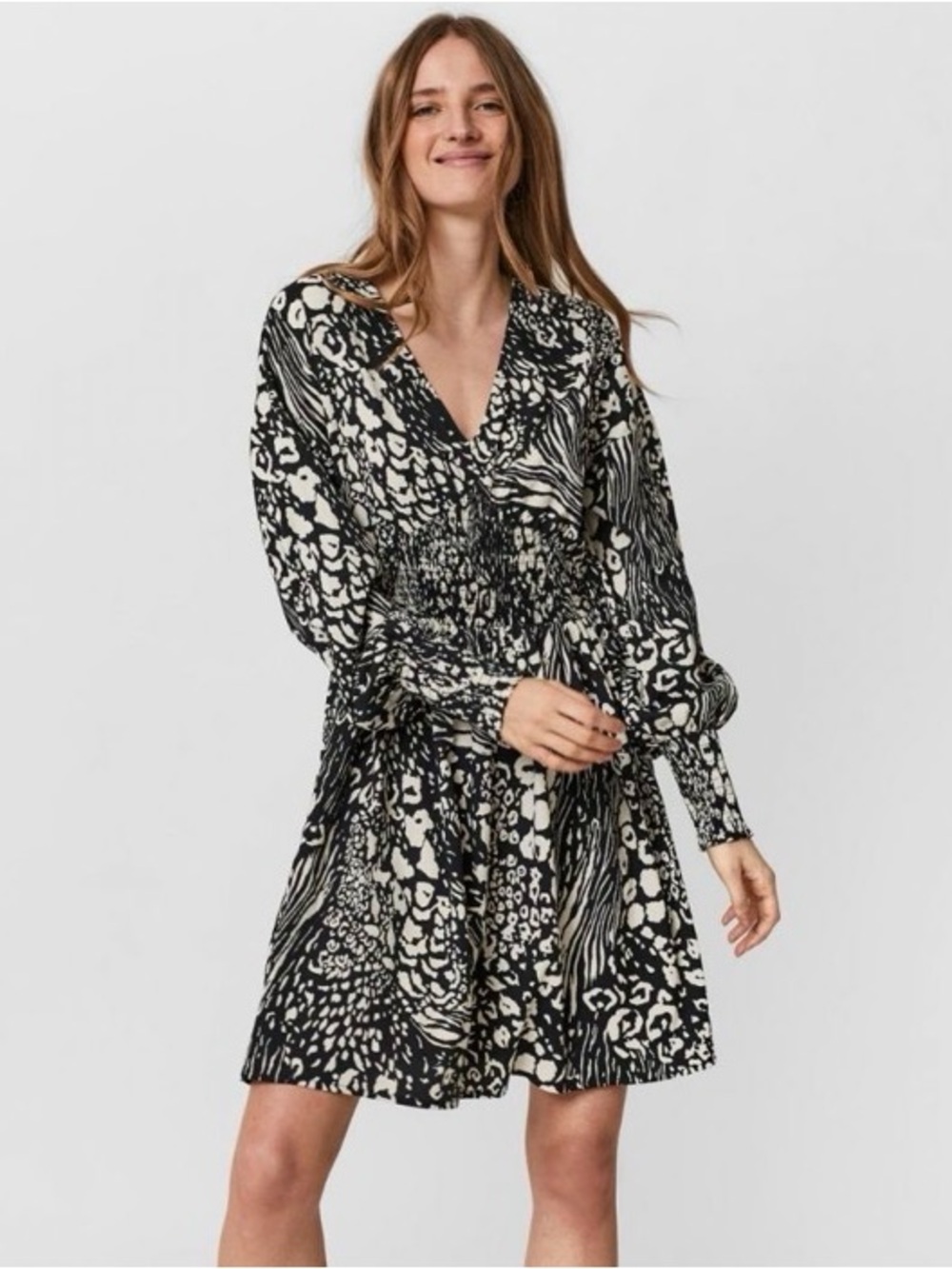 Black and Cream Printed V-Neck Long Sleeve dress